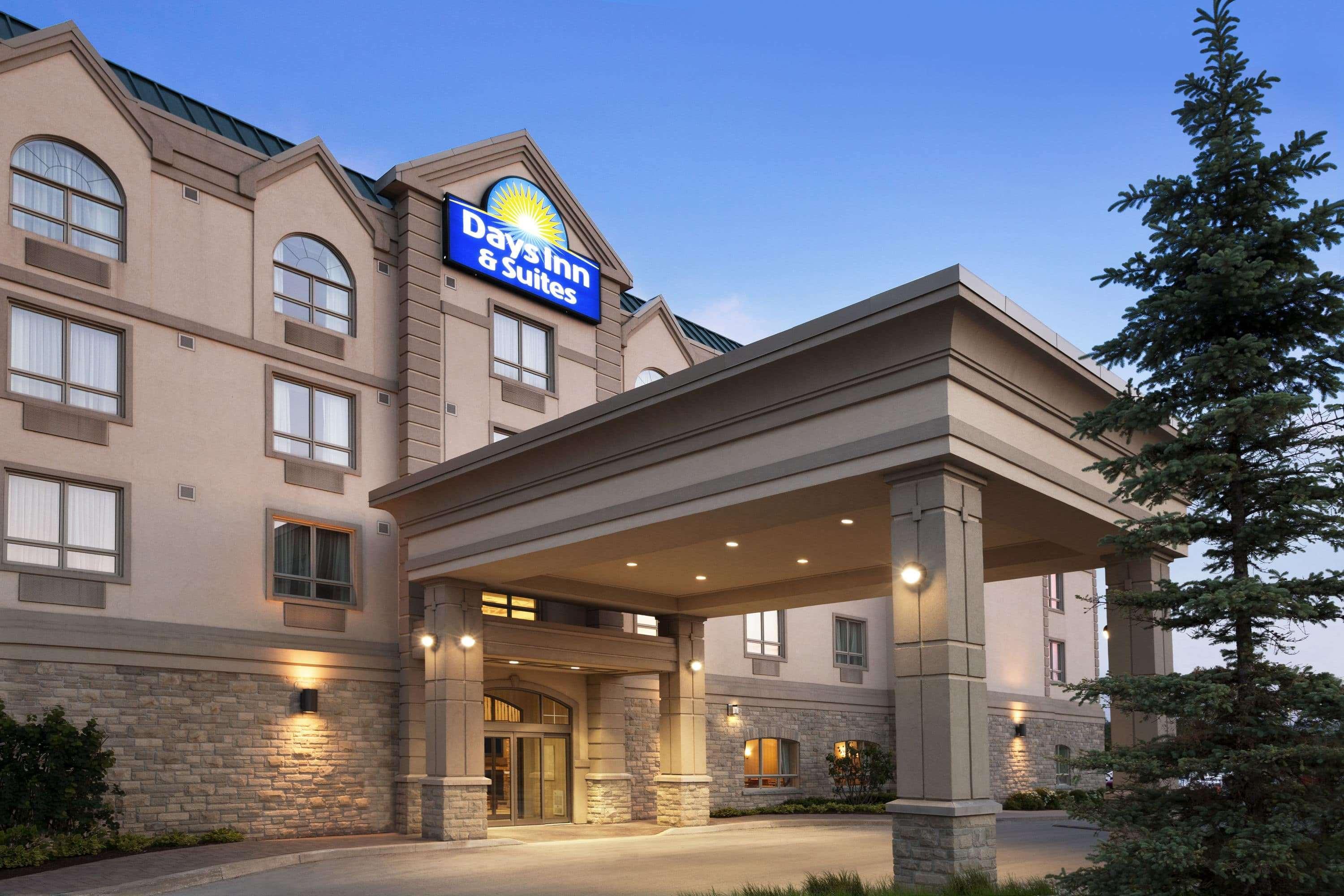 Days Inn & Suites By Wyndham Collingwood Exteriör bild