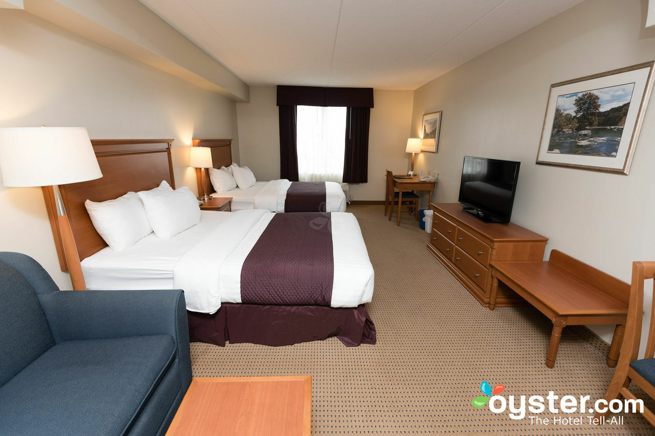 Days Inn & Suites By Wyndham Collingwood Exteriör bild